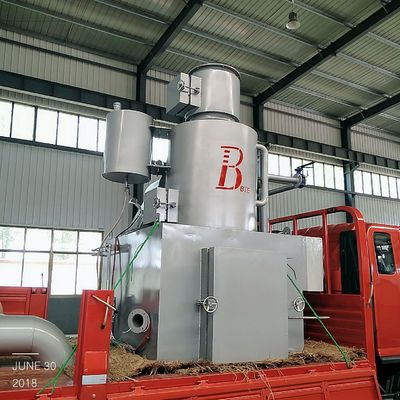医療廃棄物処理機械 顔面マスクと防護服を燃やす