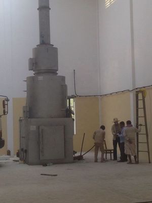 2300~13000kg 容量 産業廃棄物焼却機 環境に優しい廃棄物管理